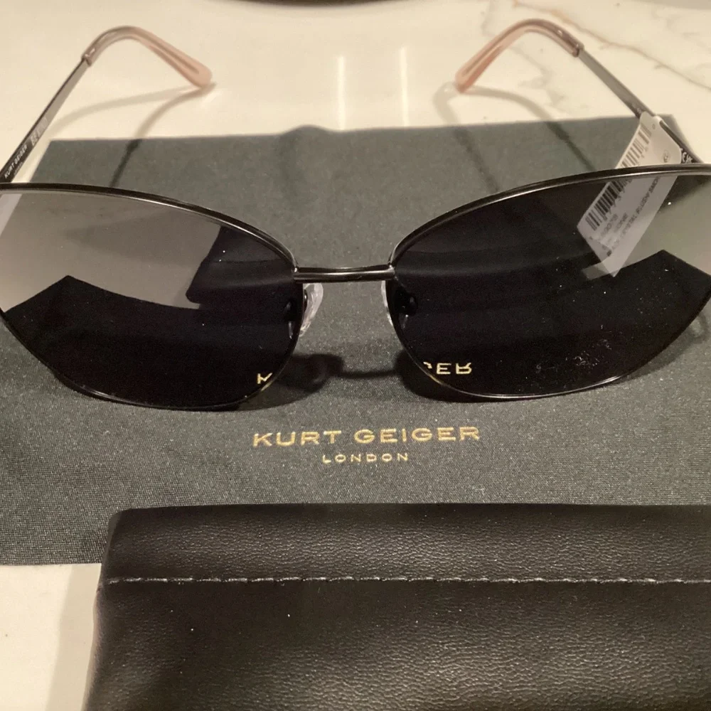 Kurt Geiger one size